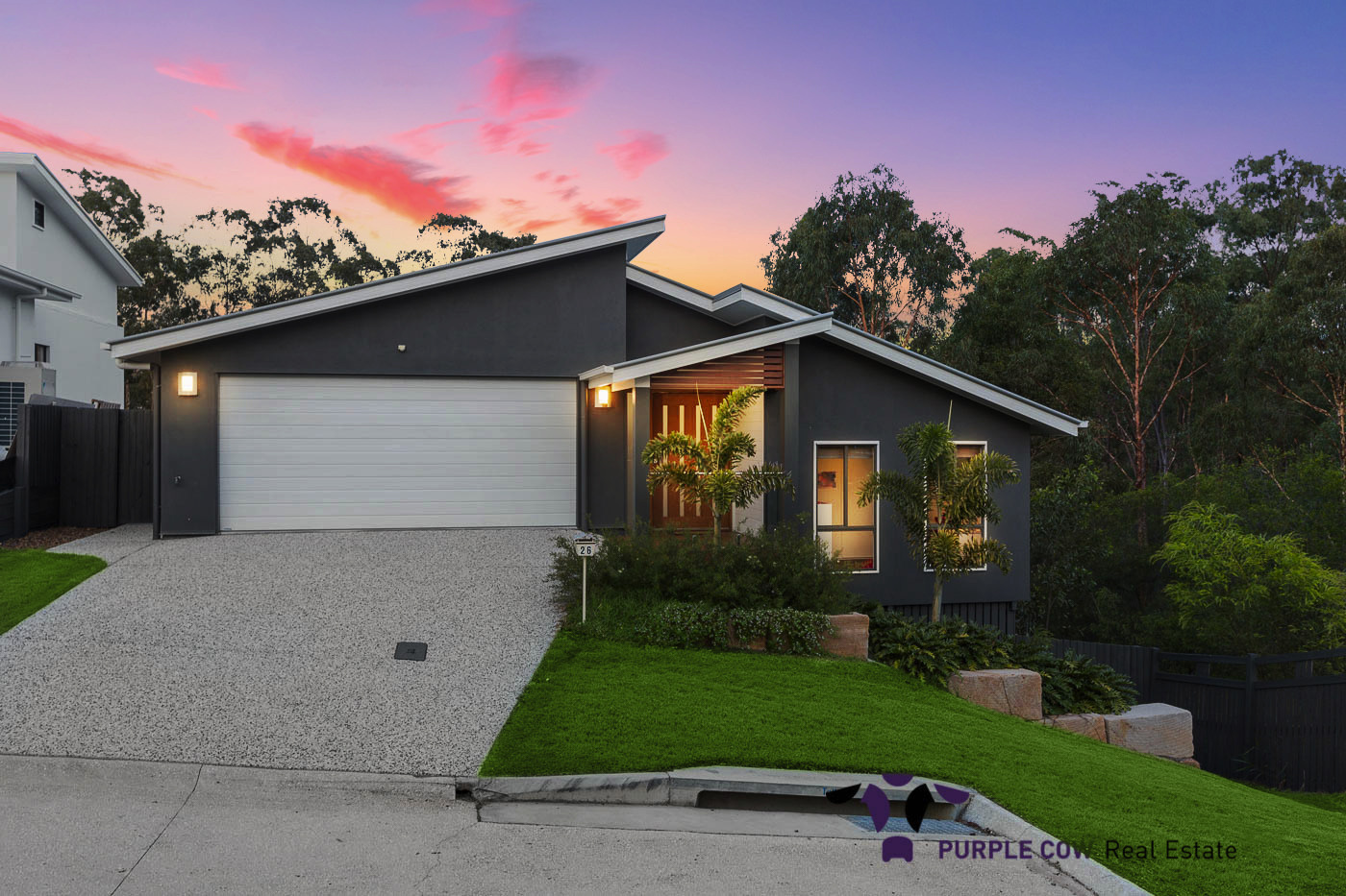 26 LAKES ENTRANCE DR, SPRINGFIELD LAKES, 4300
