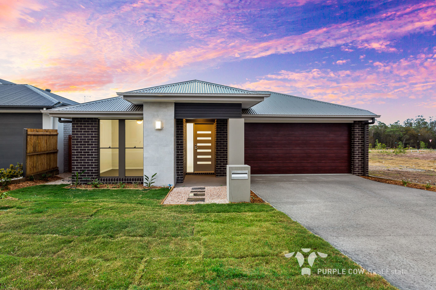 16 BIGNELL CCT, GREENBANK, 4124