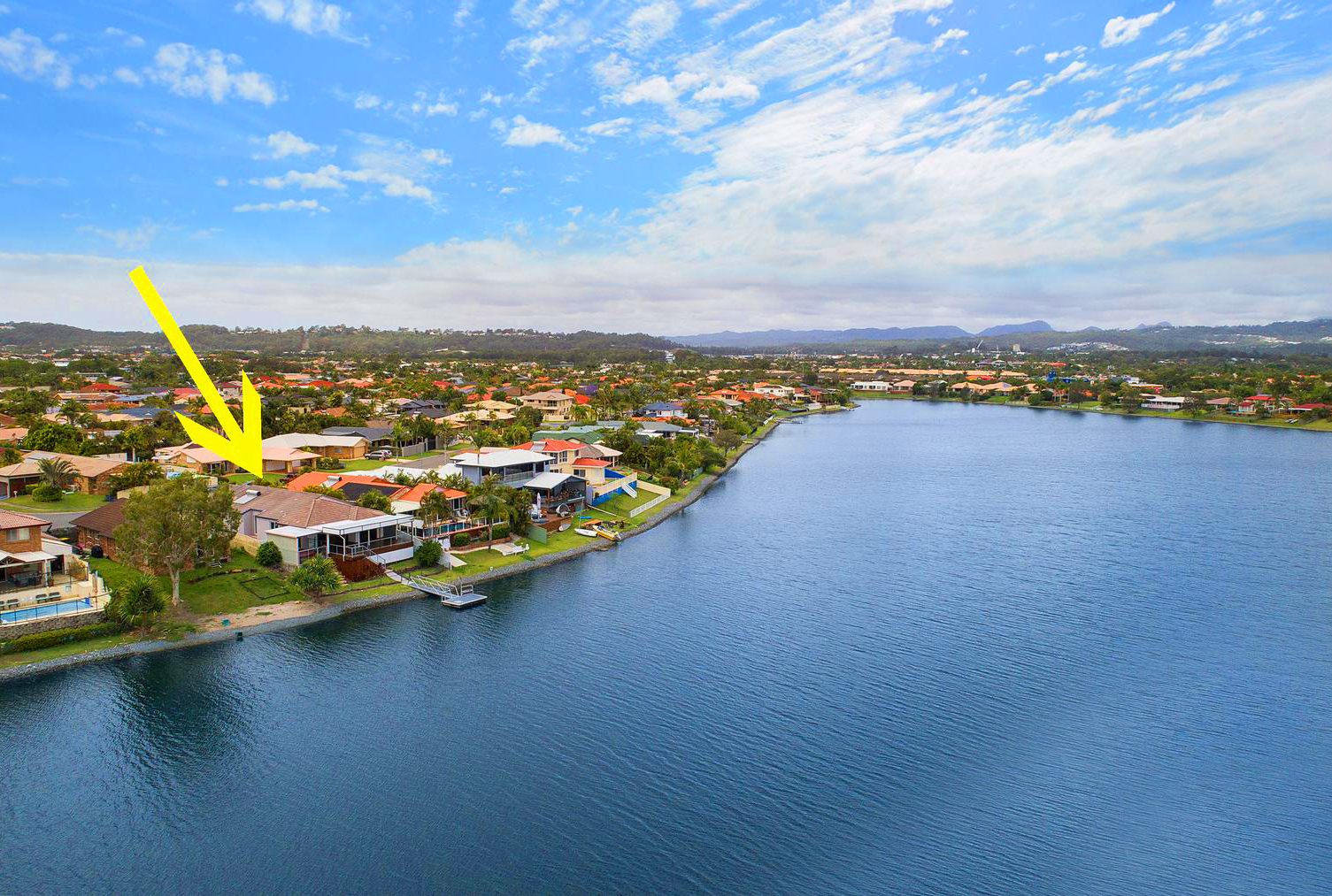 54 DIPPER DRIVE, BURLEIGH WATERS, 4220 54 DIPPER DRIVE, BURLEIGH WATERS, 4220