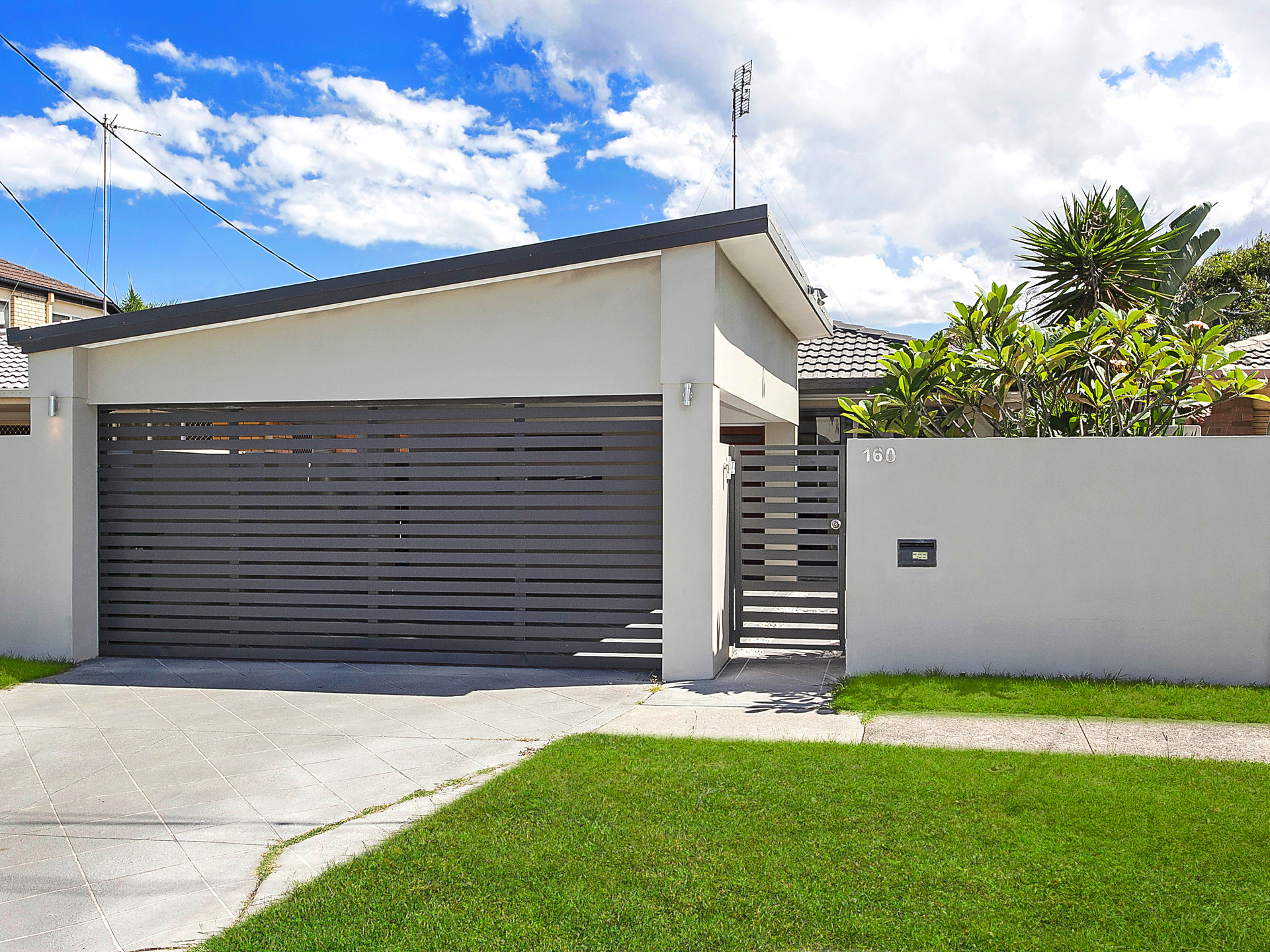 160 NOBBY PDE, MIAMI, 4220