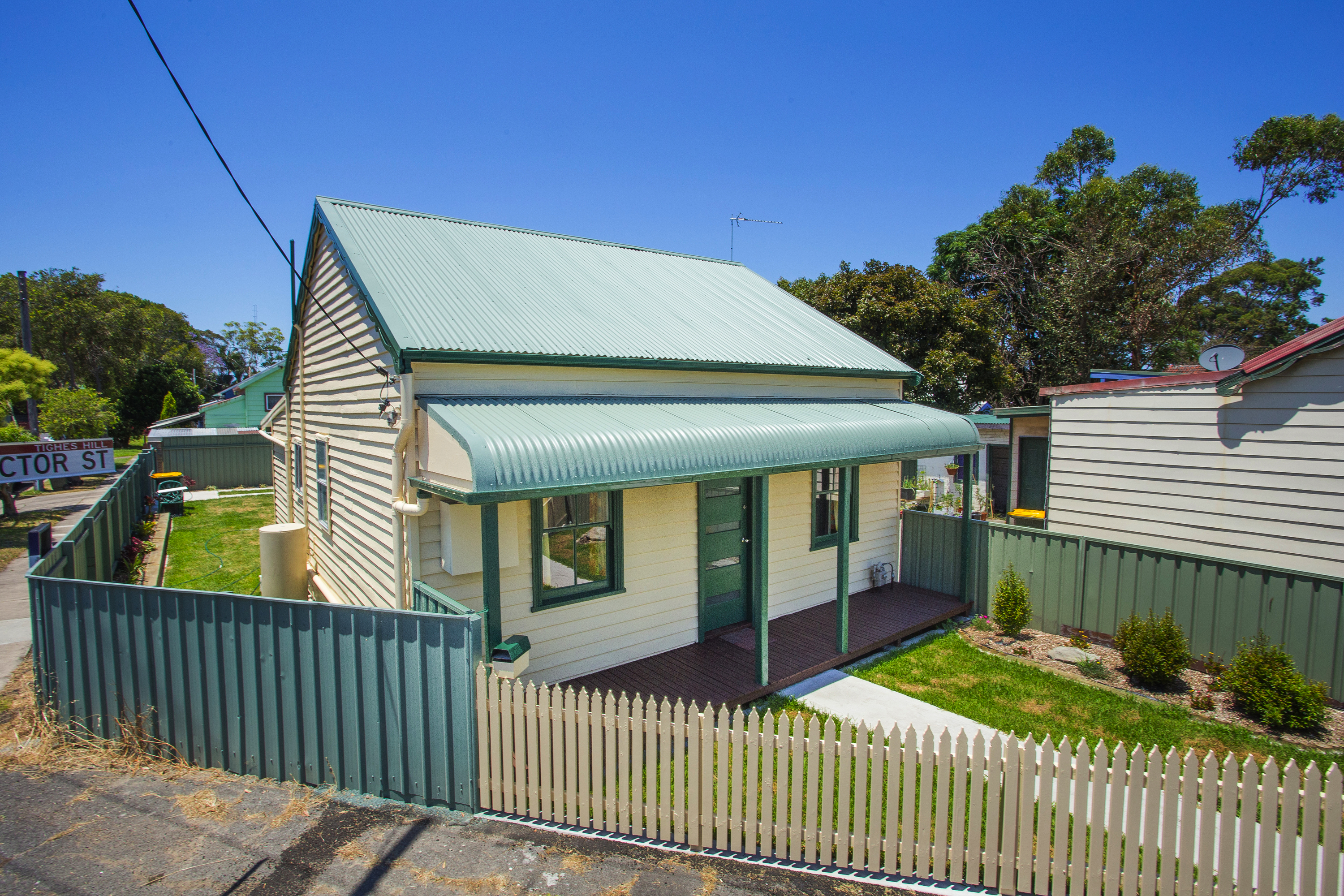 29 FERNDALE ST, TIGHES HILL, 2297