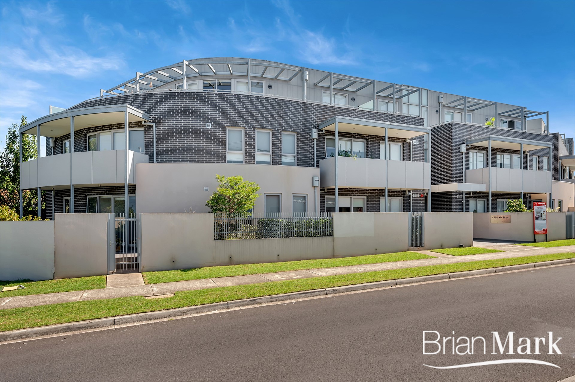 109/1 MACKIE ROAD, BENTLEIGH EAST, 3165