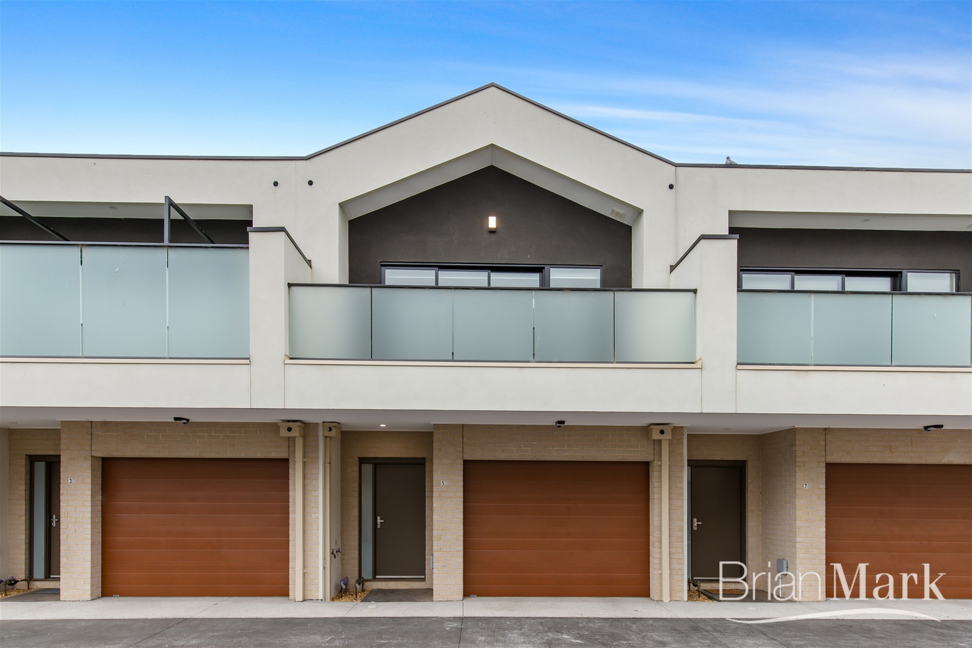 5 MULLAVEY PLACE, WERRIBEE, 3030