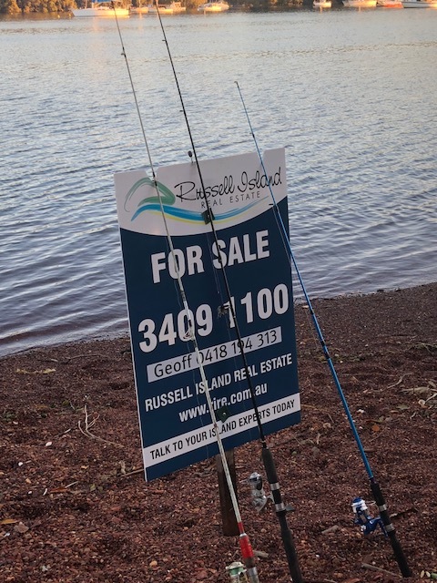 20 HAWTHORNDEN DR, RUSSELL ISLAND, 4184