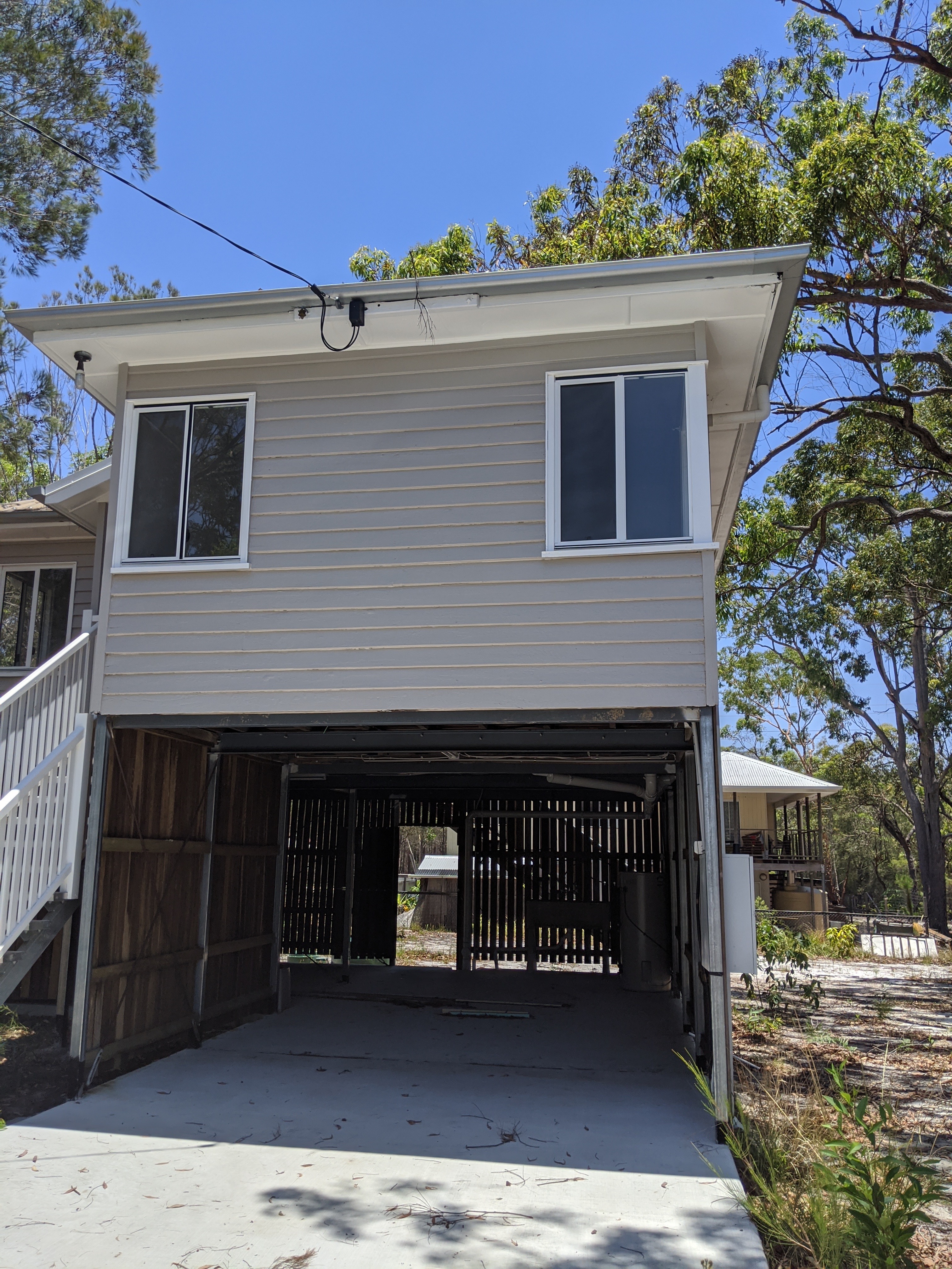 22 COWDEROY DR, RUSSELL ISLAND, 4184