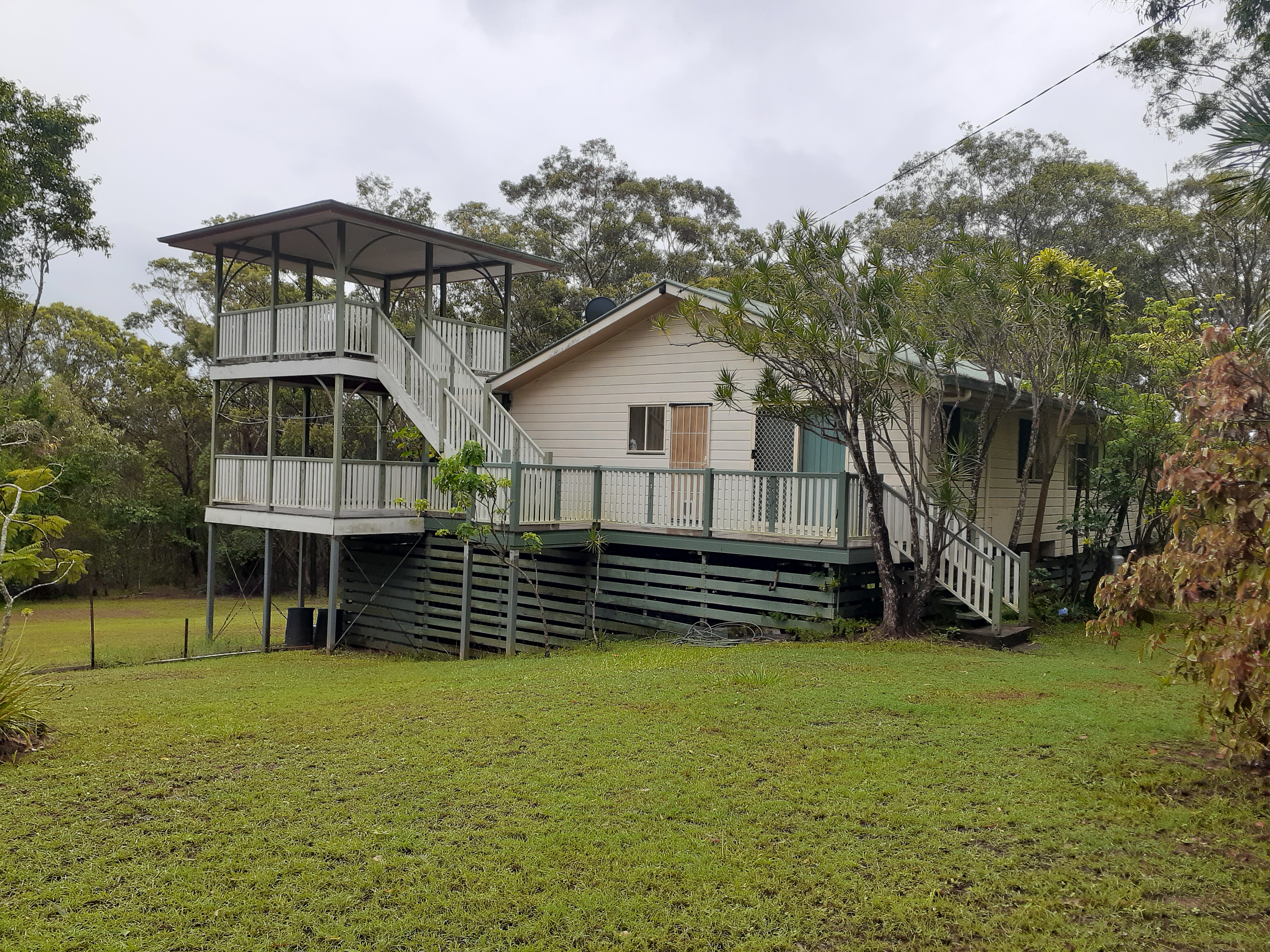104 AVONDALE RD, RUSSELL ISLAND, 4184