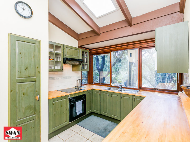 28 MARLOO ROAD, GREENMOUNT, 6056