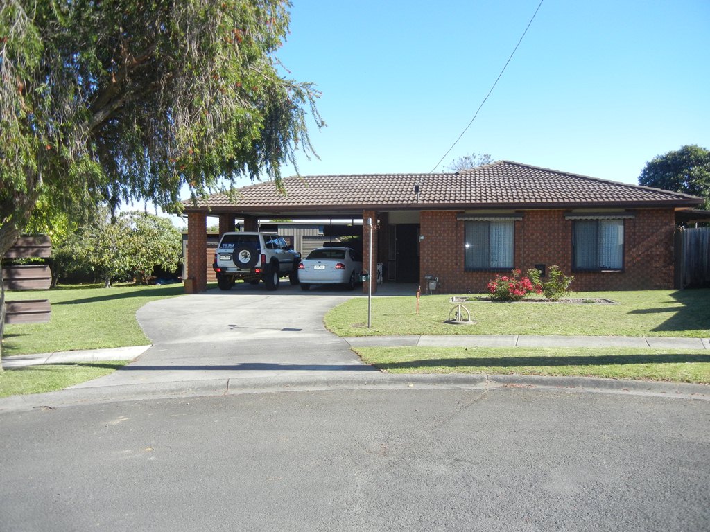 4 BAMBRA COURT, DROUIN, 3818