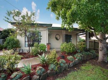 18 MCPHEE STREET, HAMILTON, 3300