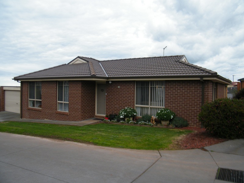 6B HATFIELD DRIVE, DROUIN, 3818