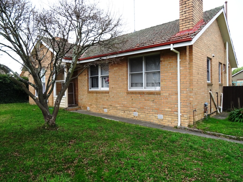 9 MACDONALD STREET, BALLARAT EAST, 3350