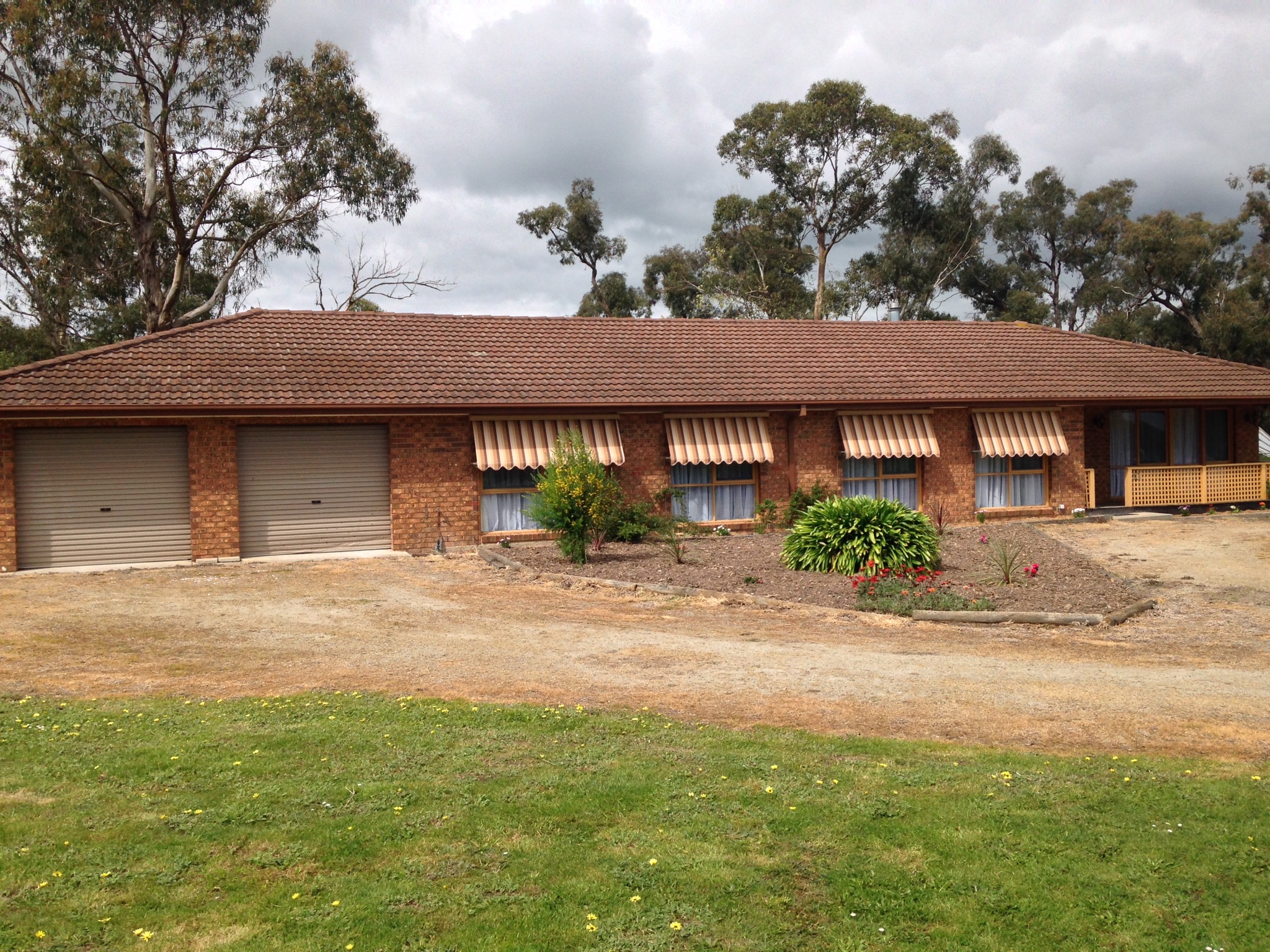 10 FAIRWAY DRIVE, DROUIN, 3818