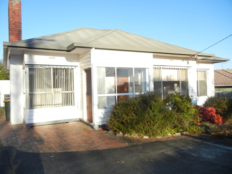 44  LATROBE STREET, WARRAGUL, 3820
