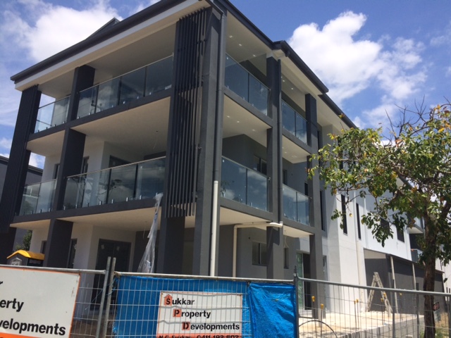 99  JONES RD , CARINA HEIGHTS, 4152