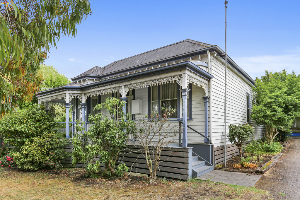11-13 WESTACOTT STREET, HAMILTON, 3300