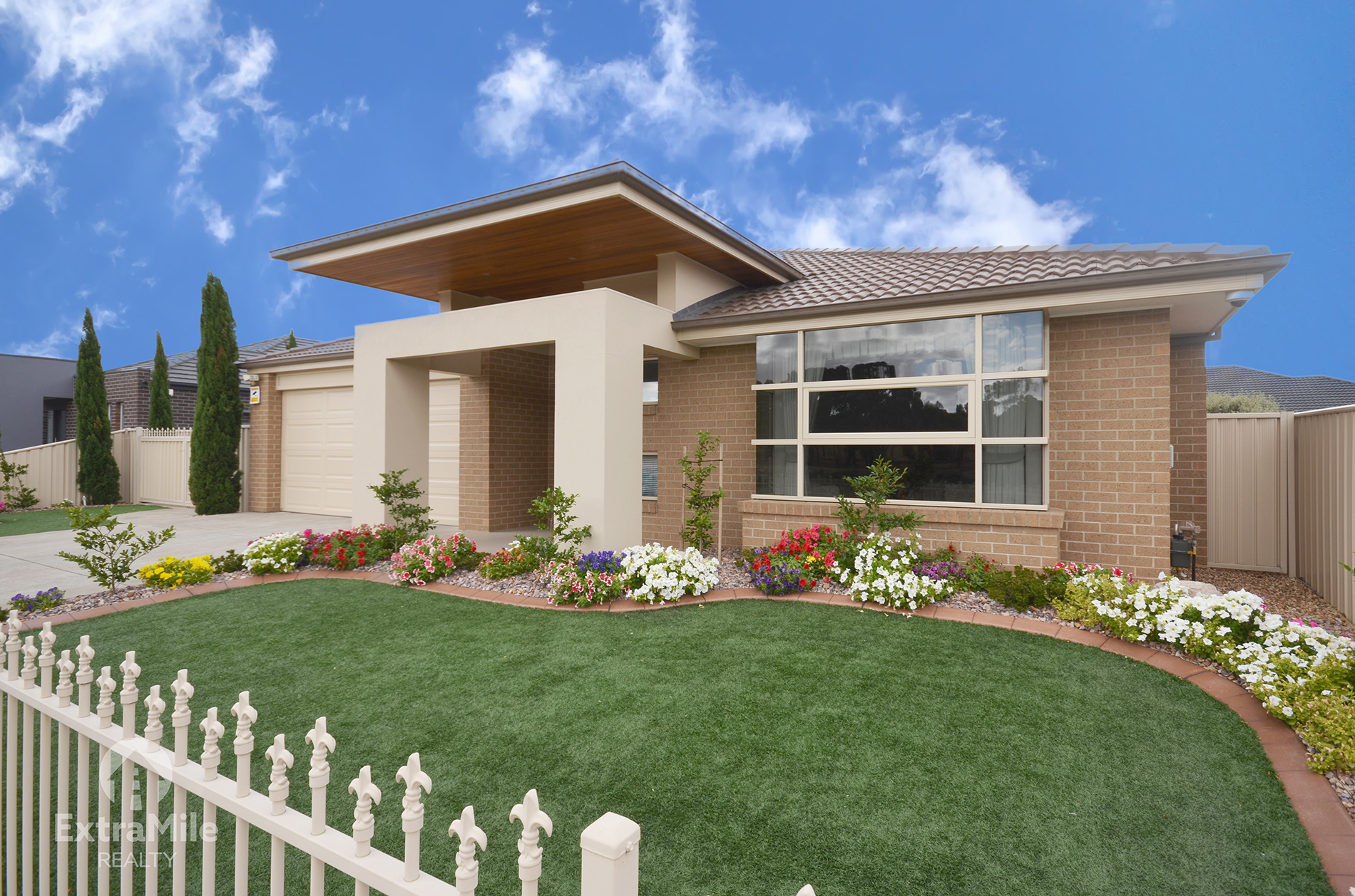24 VALLEY DRIVE, CANADIAN, 3350