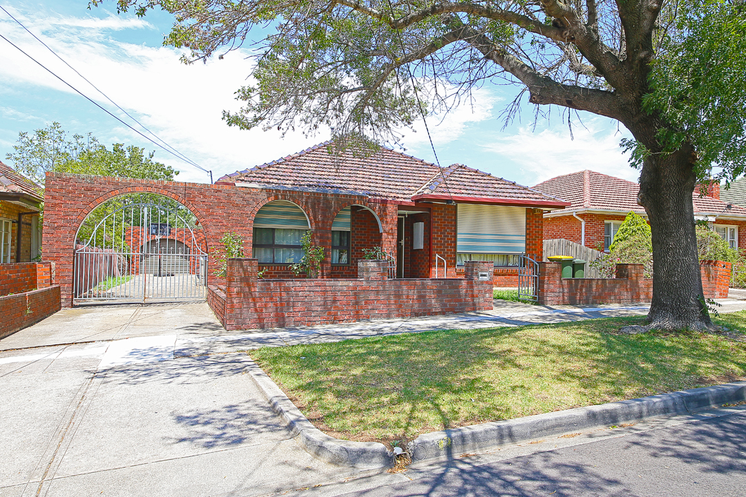 13 ARMSTRONG STREET, SUNSHINE WEST, 3020
