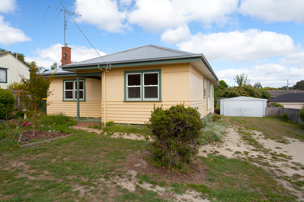 7 NEERIM STREET, DROUIN, 3818