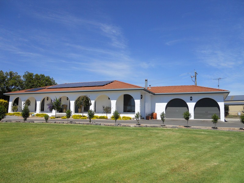3 ROMANO COURT, DROUIN, 3818