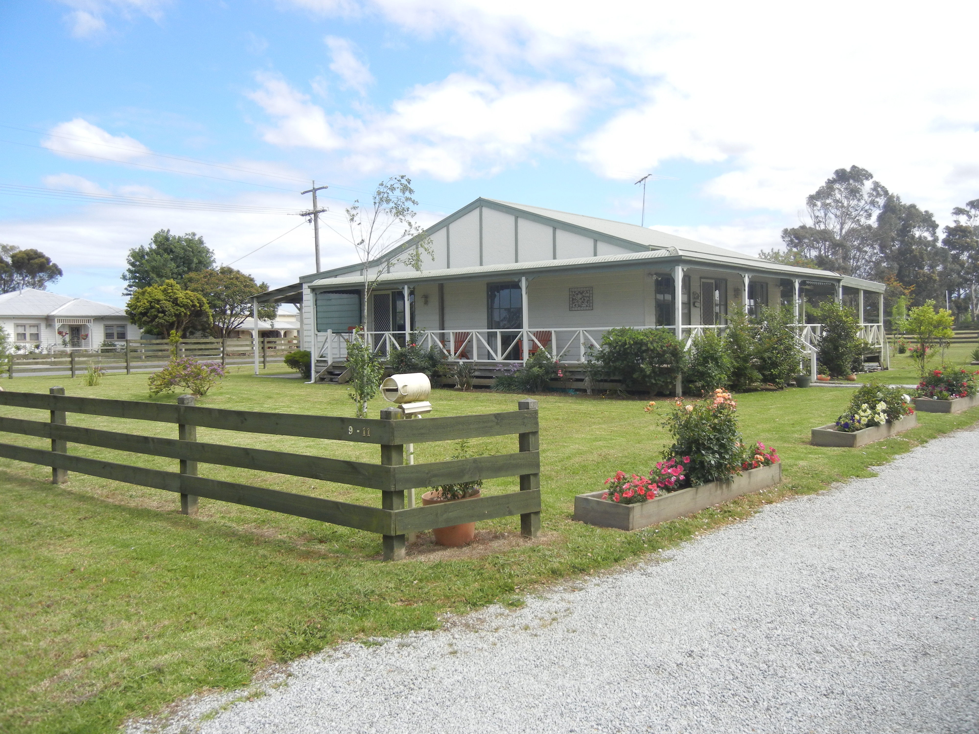 9-11 COLLETTE STREET, LONGWARRY, 3816