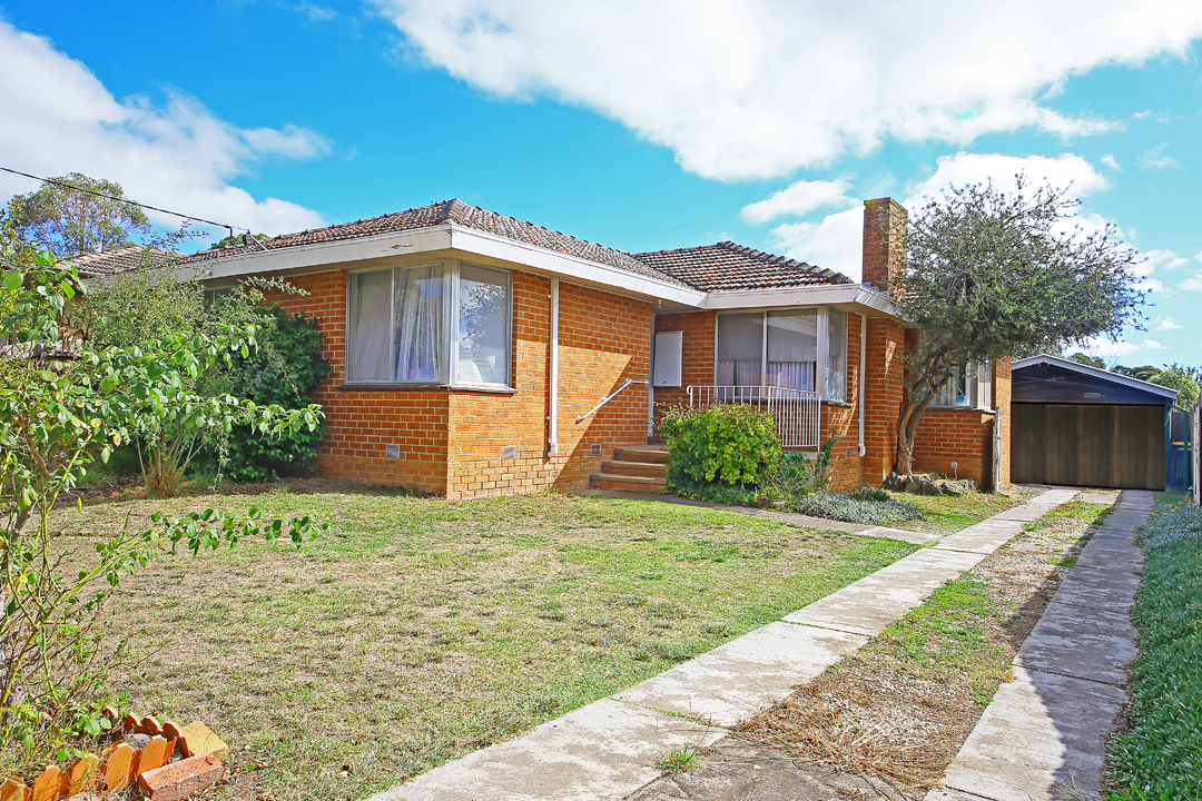 48 DOBELL AVE, SUNBURY, 3429