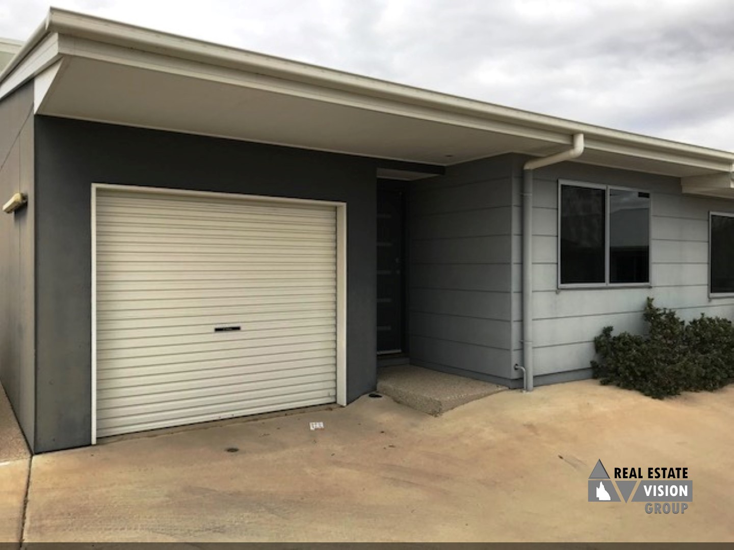 UNIT 8/8 HILLCREST ST, EMERALD, 4720