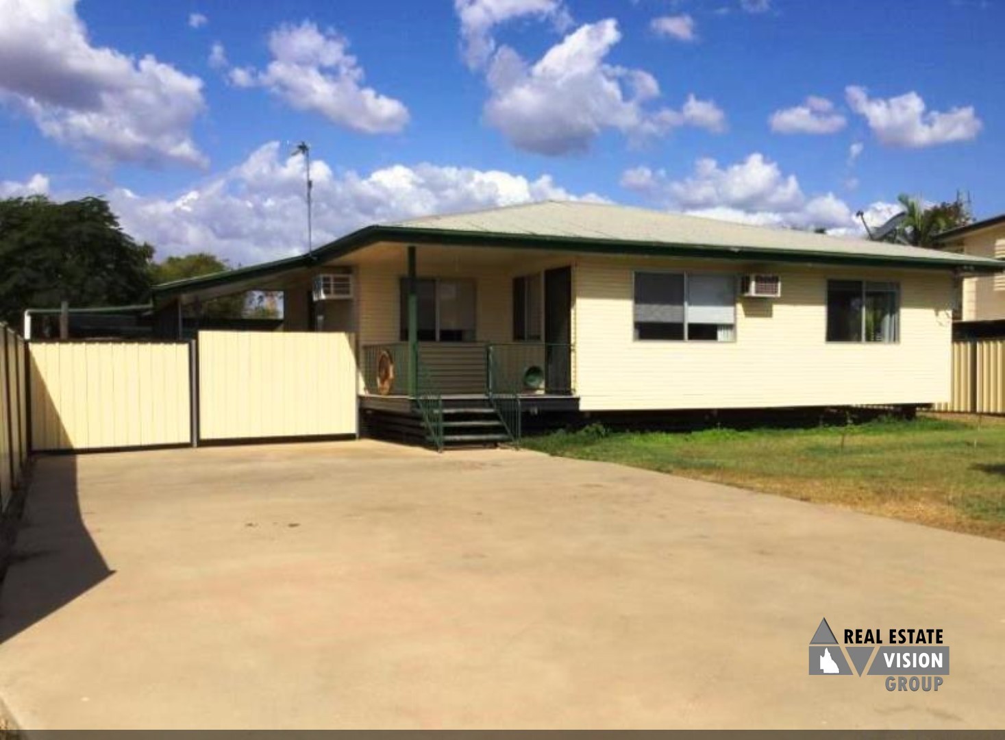 10 COLUMBA ST, BLACKWATER, 4717