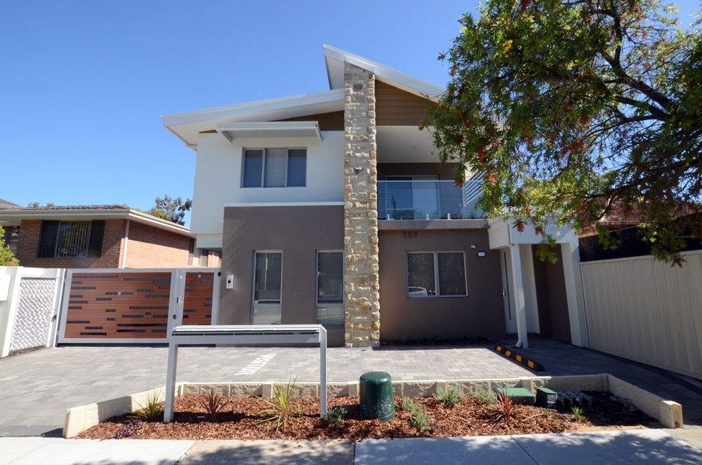4/124 RICHMOND STREET, LEEDERVILLE, 6007