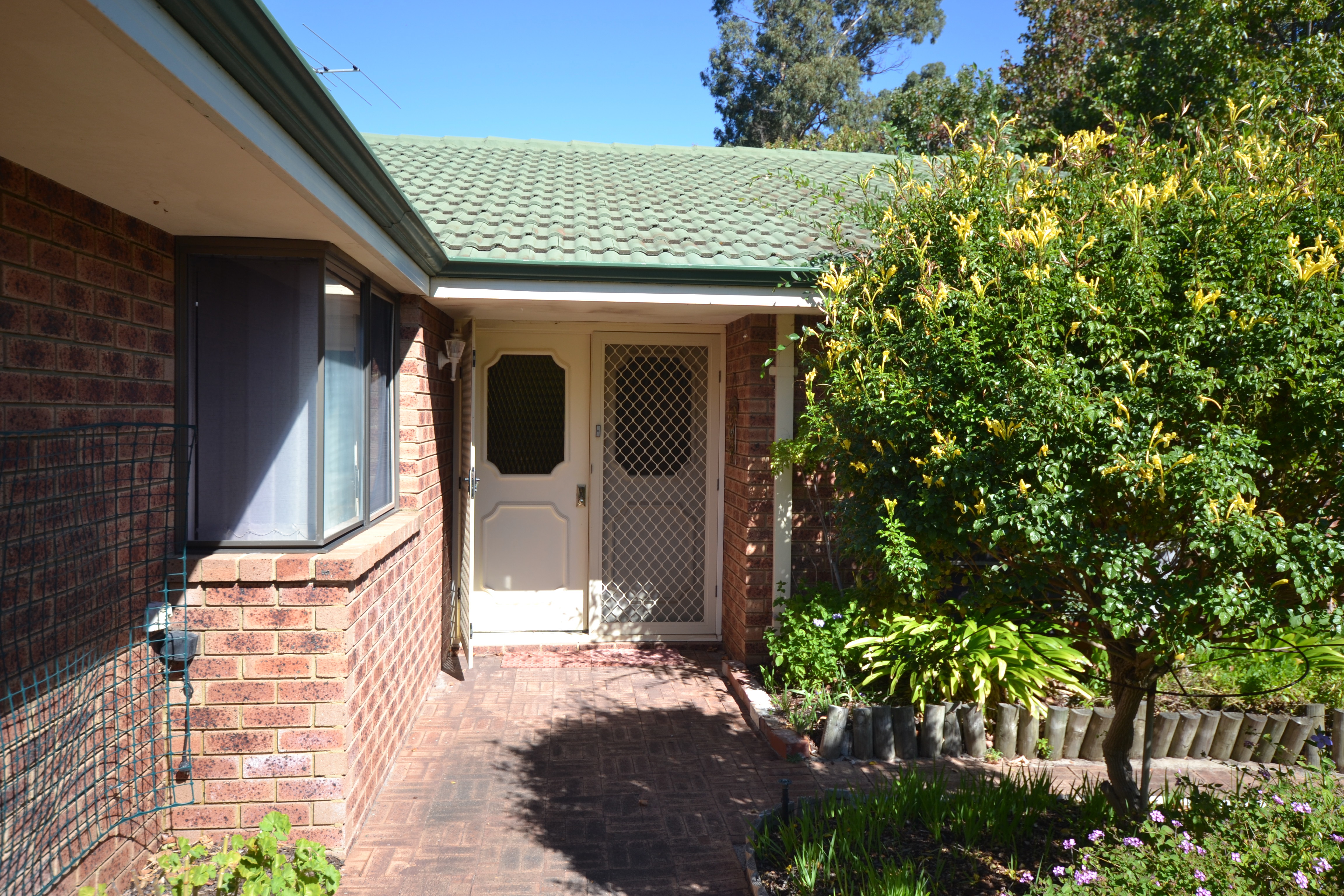 18 COACHWOOD GDNS, BALLAJURA, 6066