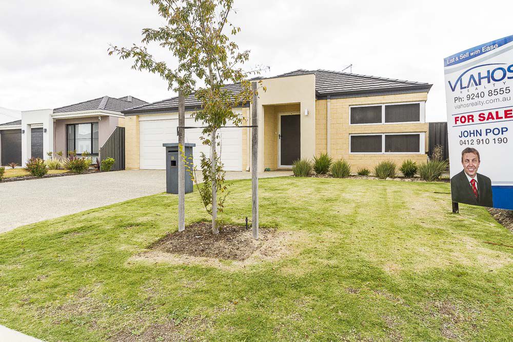 13 CHEYNE WAY, CAVERSHAM, 6055