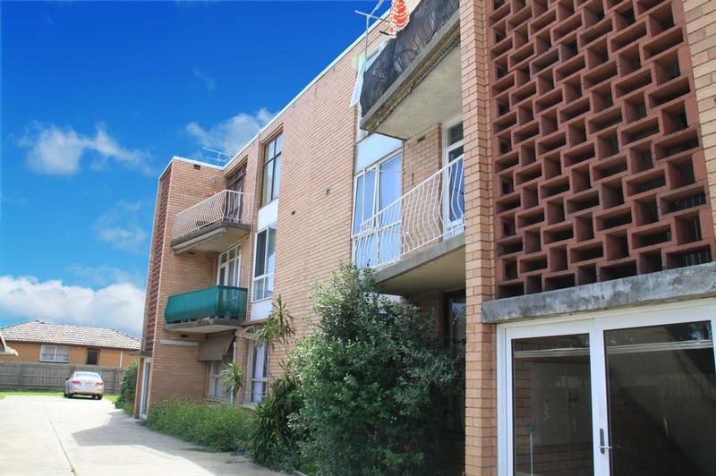 106 - 108 CROSS STREET, WEST FOOTSCRAY, 3012