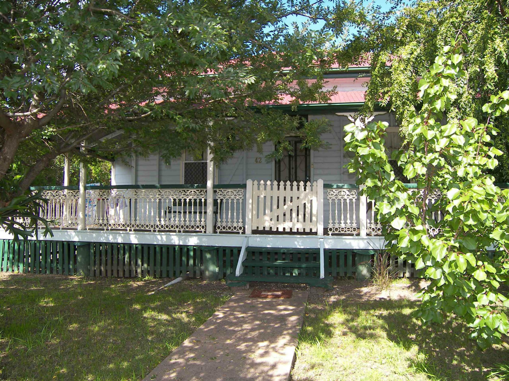 42 MYALL AVENUE, WARWICK, 4370