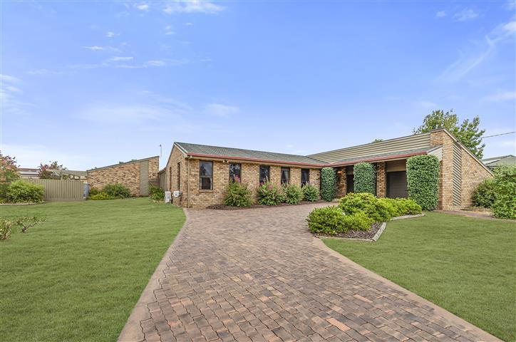 84 WEEWONDILLA RD, WARWICK, 4370