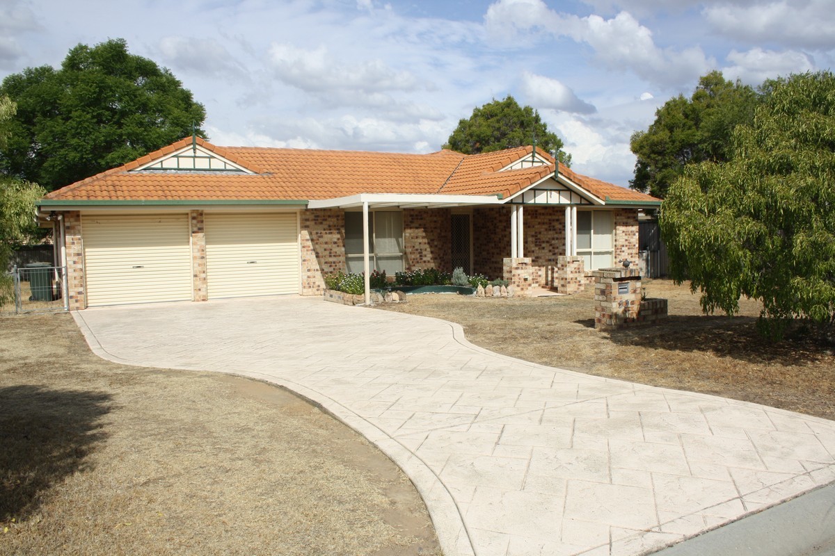 33 FLYNN DR, WARWICK, 4370