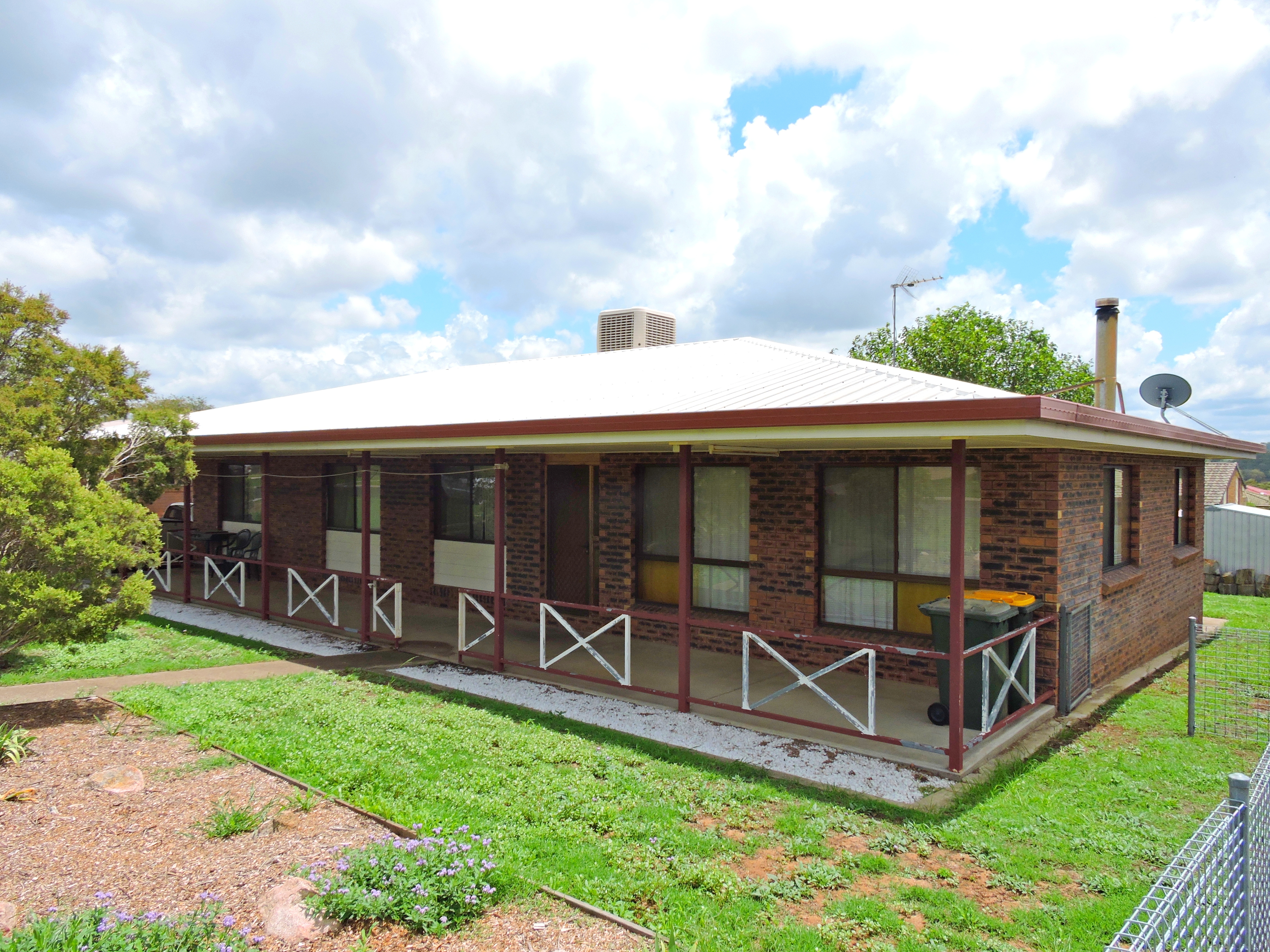 5 BUNKER AVE, WARWICK, 4370