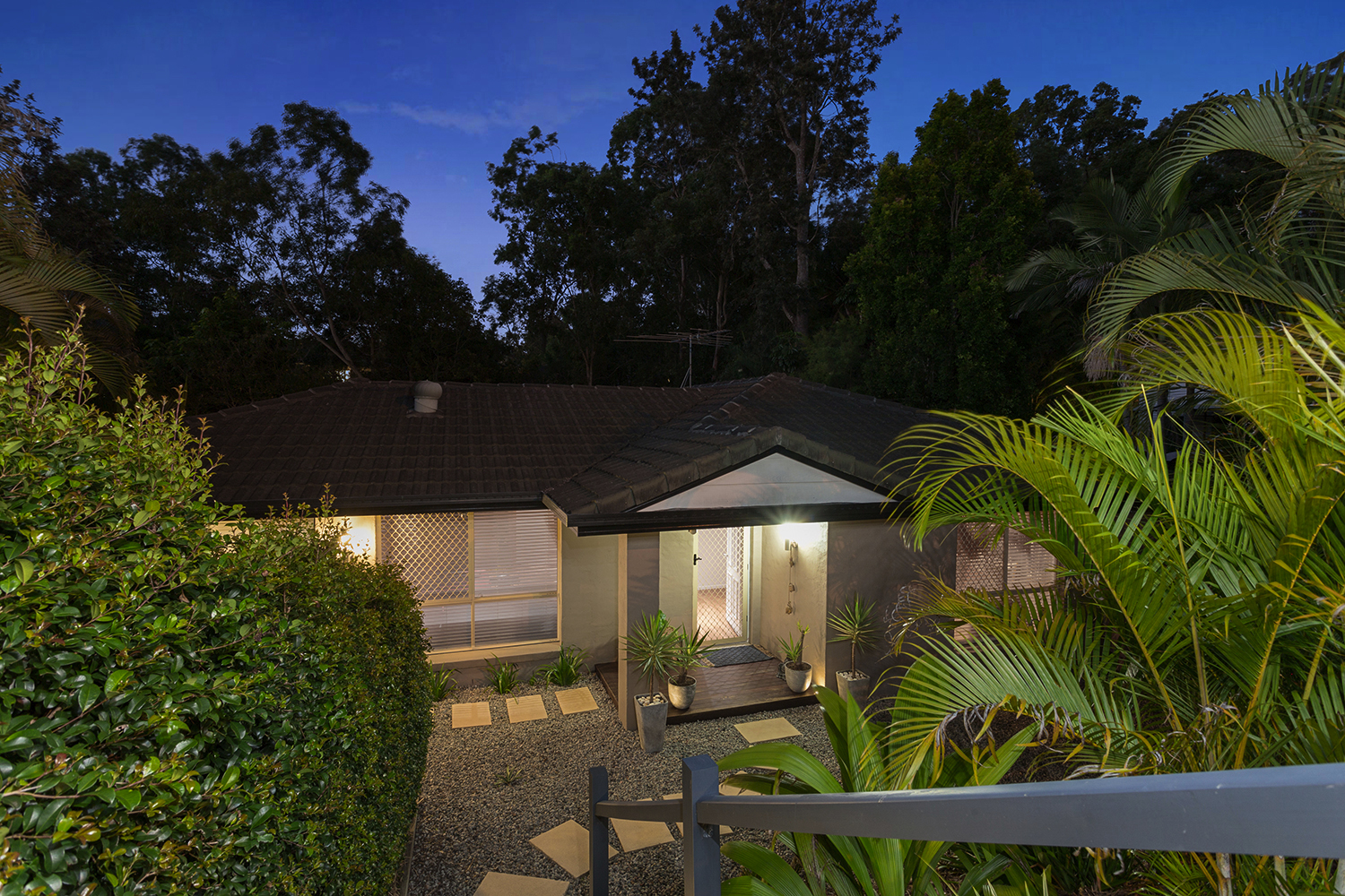 214 PATRICKS RD, FERNY HILLS, 4055