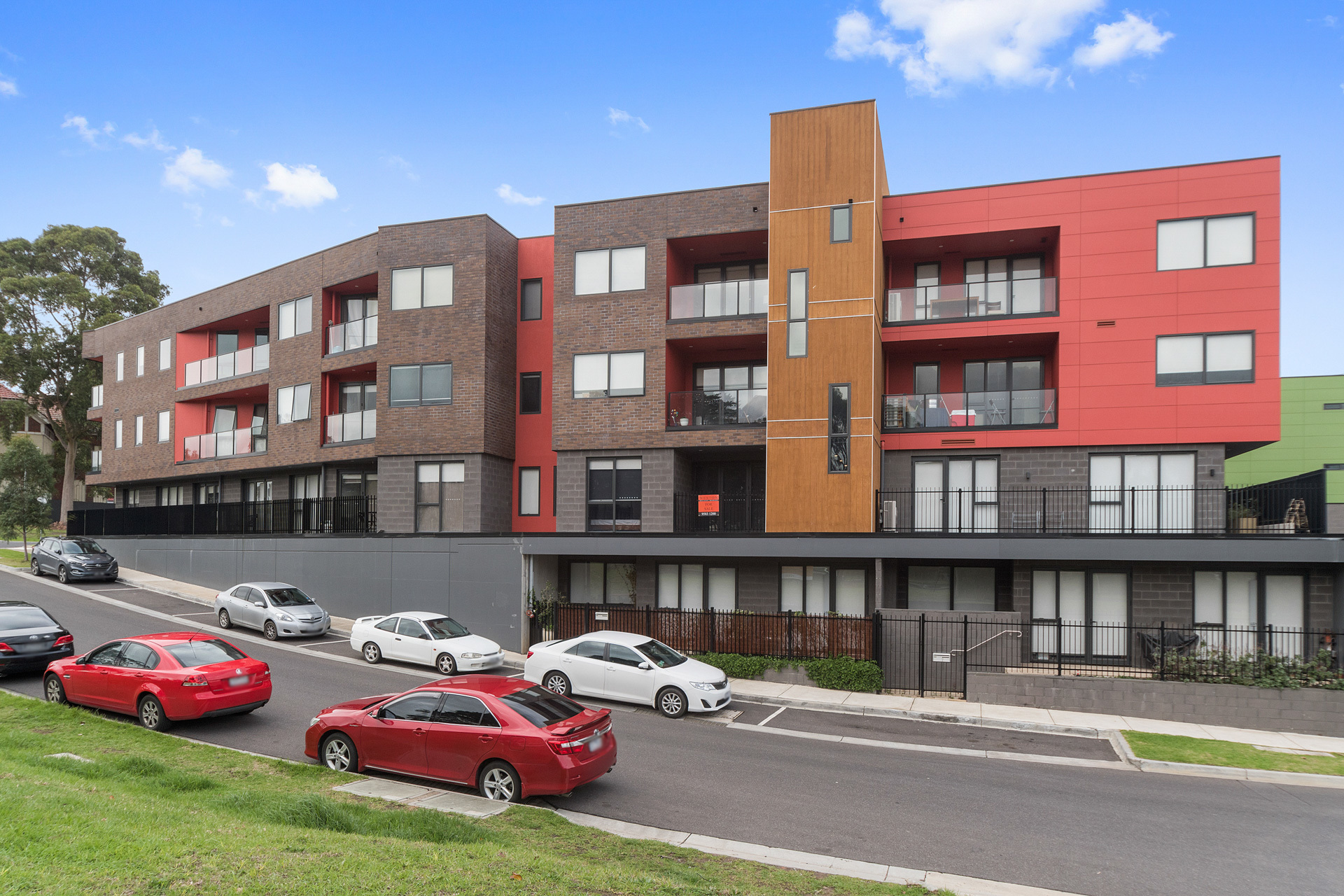 UNIT 2/28 GALILEO GATEWAY, BUNDOORA, 3083