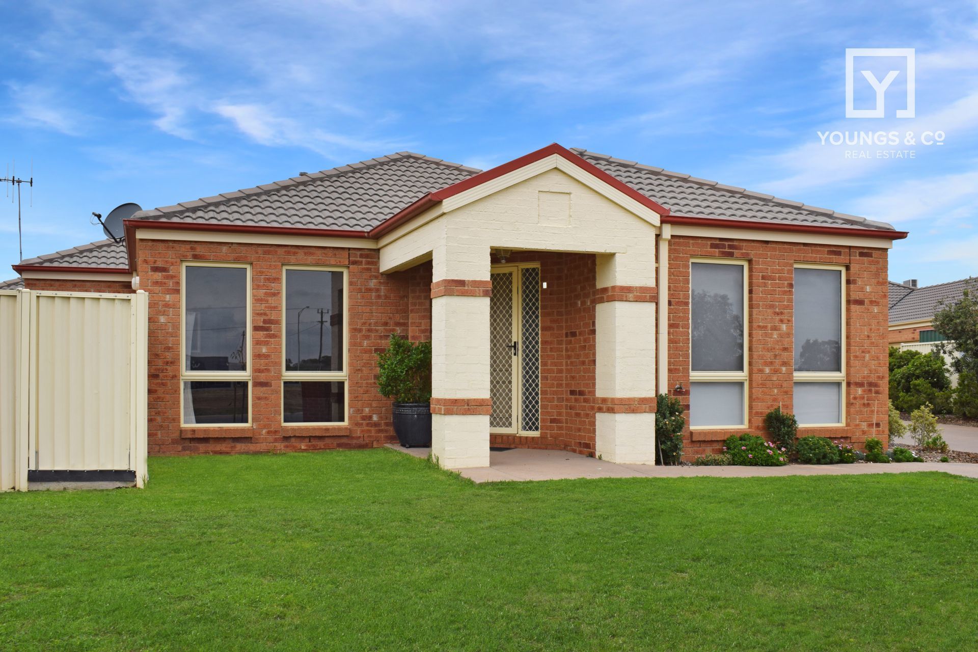 UNIT 1/1-3 CHARLES ST, MOOROOPNA, 3629