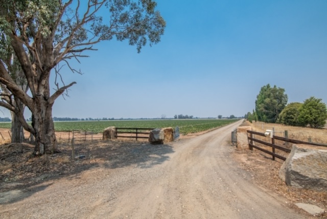 670 MITCHELL RD, KIALLA, 3631