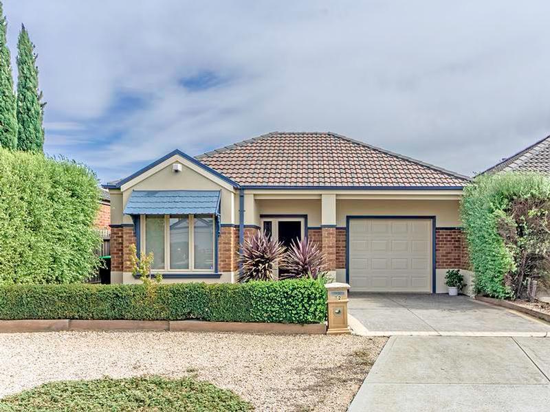 12 MCCAULEY STREET, POINT COOK, 3030